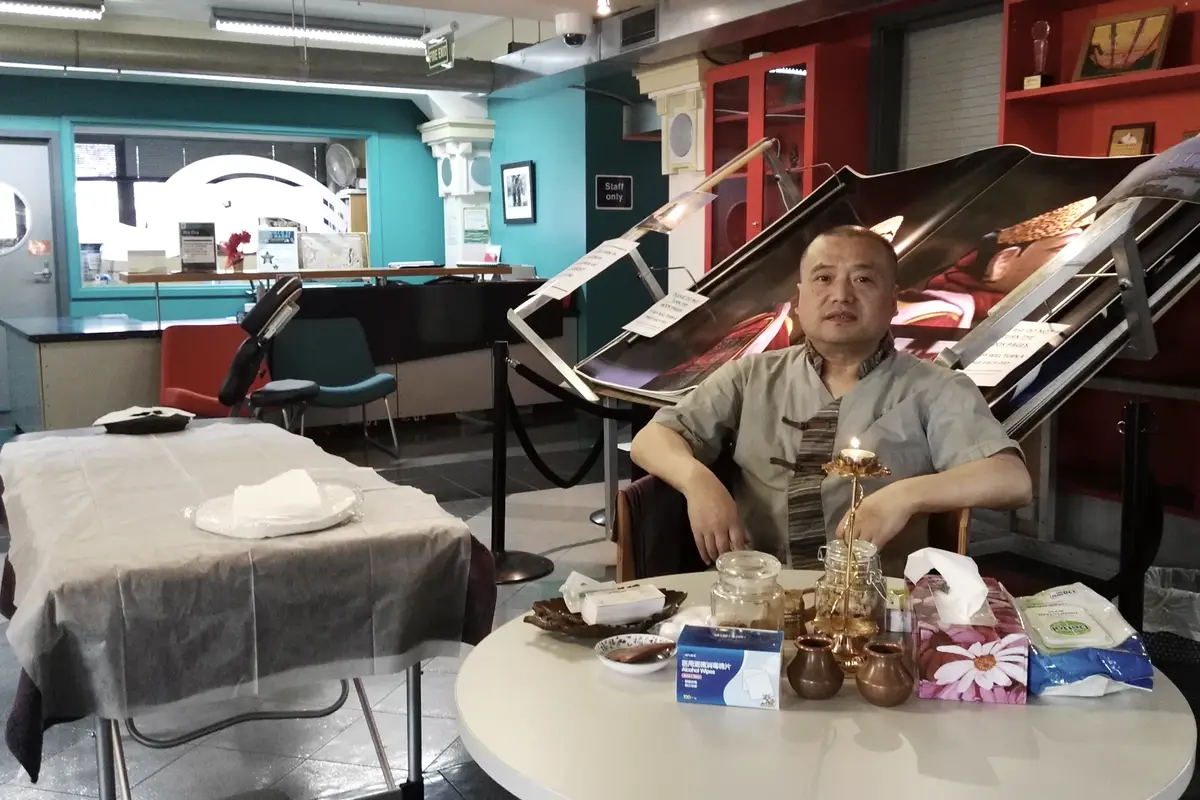 Calm treatment room for Chinese natural therapy at Levi Acupuncture